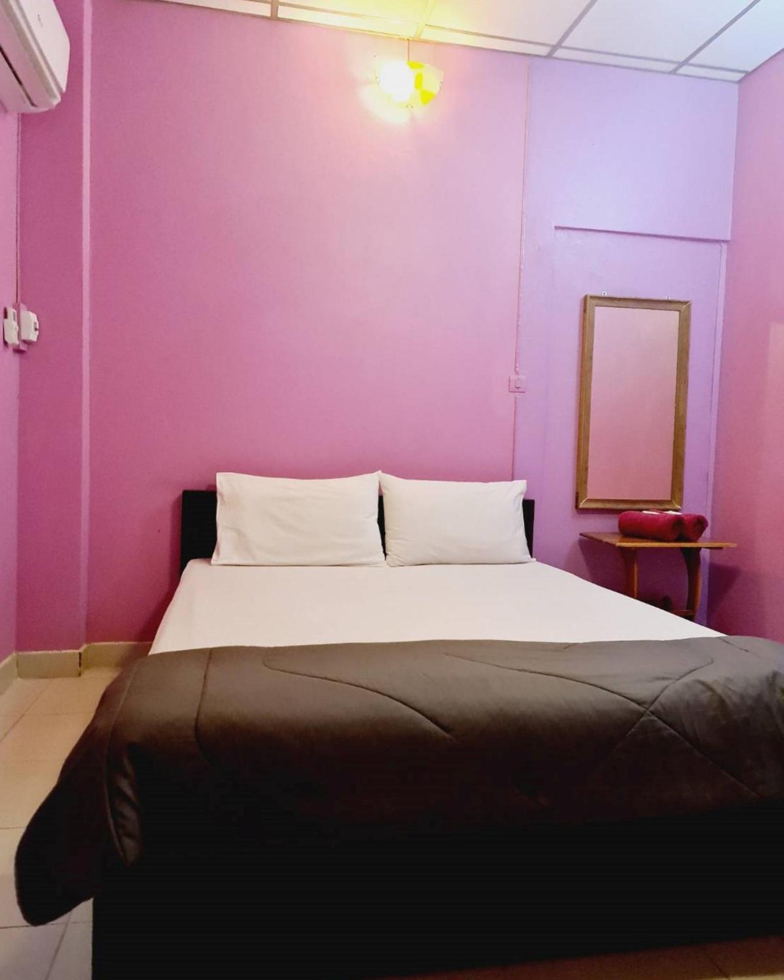 Royal Land Mae Klong Hotel Samut Songkhram Exterior foto